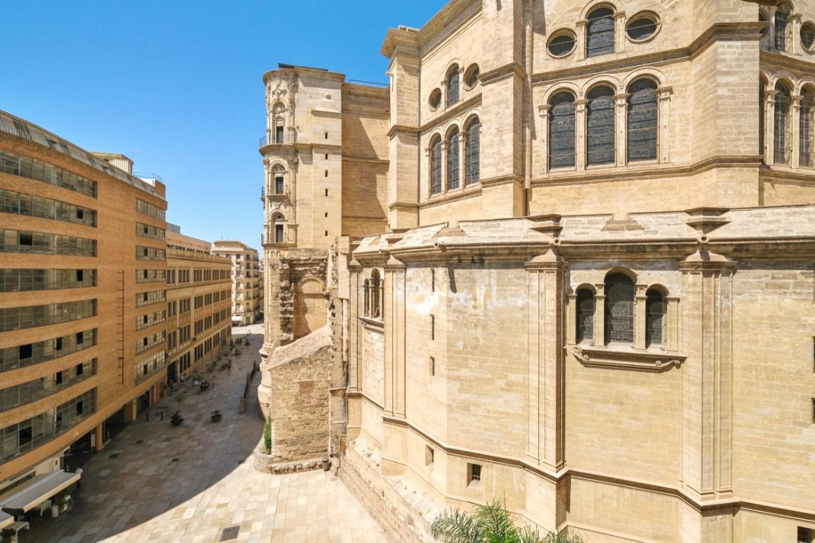 Апартаменты Nt Centro Ciudad - Catedral & Parking Малага Экстерьер фото